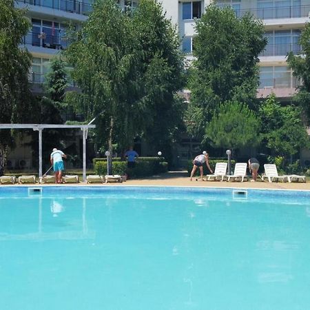 Yves 2 Bed Apart At Sun Village Sunny Beach Not Far Away From The Sea Zewnętrze zdjęcie