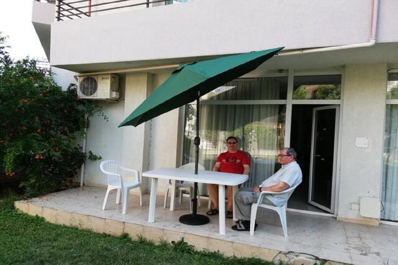 Yves 2 Bed Apart At Sun Village Sunny Beach Not Far Away From The Sea Zewnętrze zdjęcie