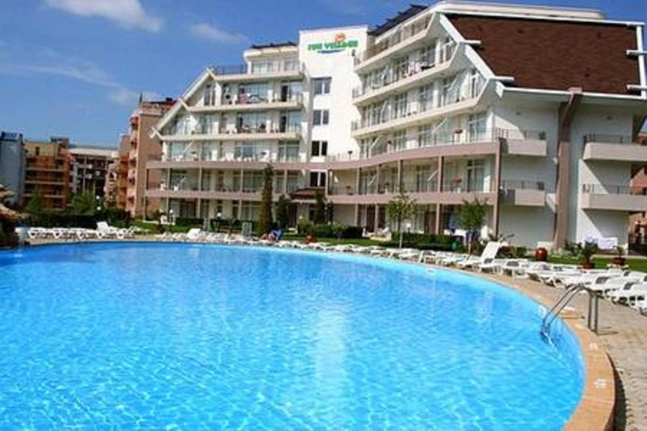 Yves 2 Bed Apart At Sun Village Sunny Beach Not Far Away From The Sea Zewnętrze zdjęcie