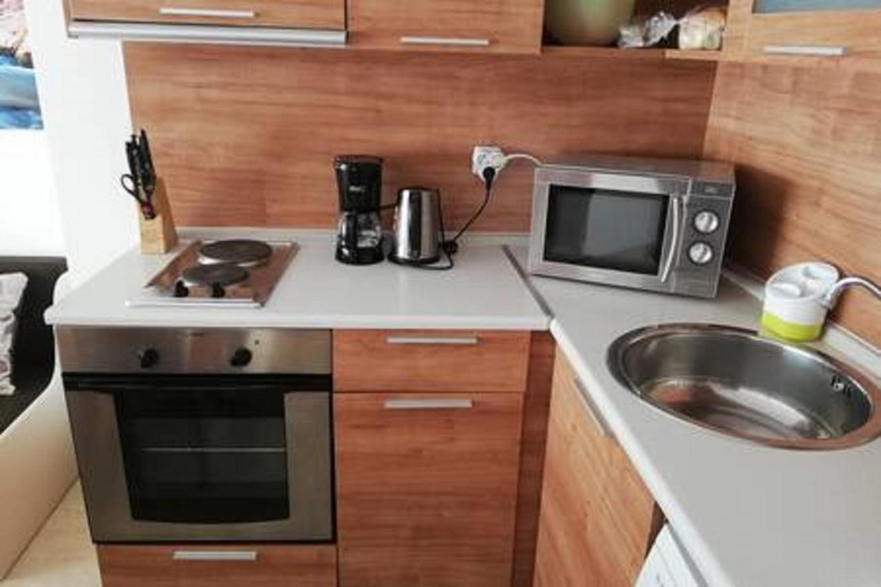 Yves 2 Bed Apart At Sun Village Sunny Beach Not Far Away From The Sea Zewnętrze zdjęcie