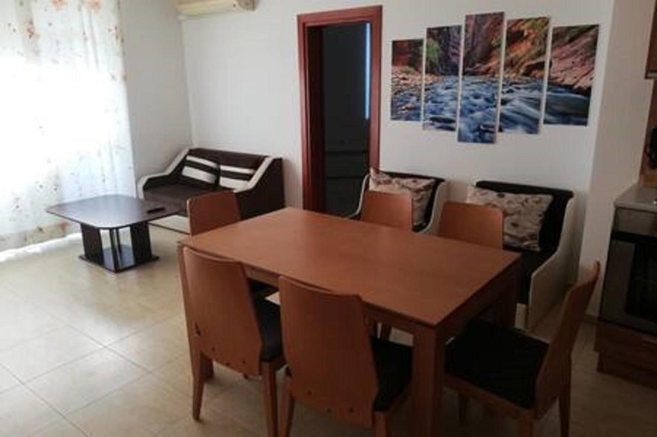 Yves 2 Bed Apart At Sun Village Sunny Beach Not Far Away From The Sea Zewnętrze zdjęcie