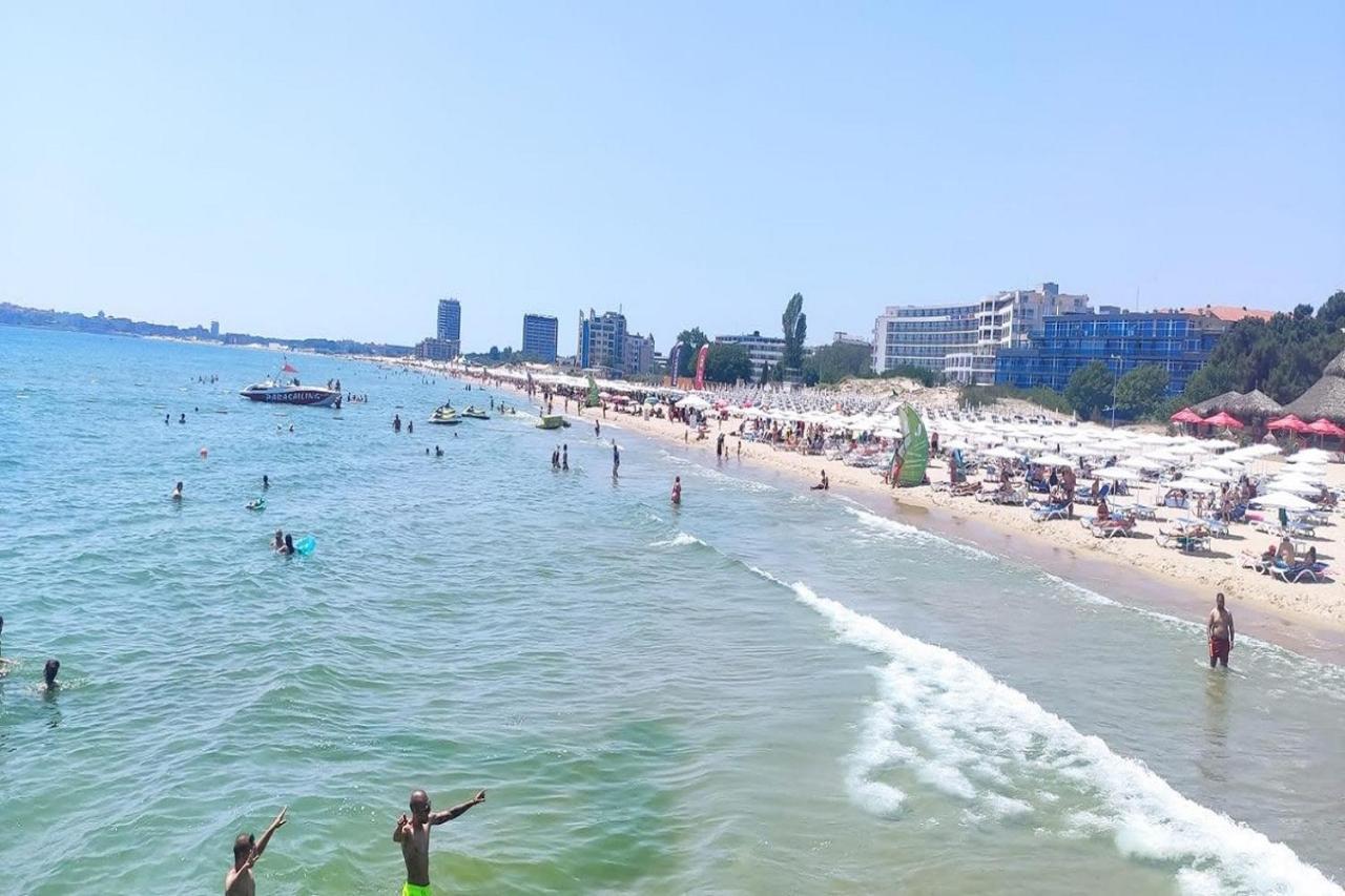 Yves 2 Bed Apart At Sun Village Sunny Beach Not Far Away From The Sea Zewnętrze zdjęcie