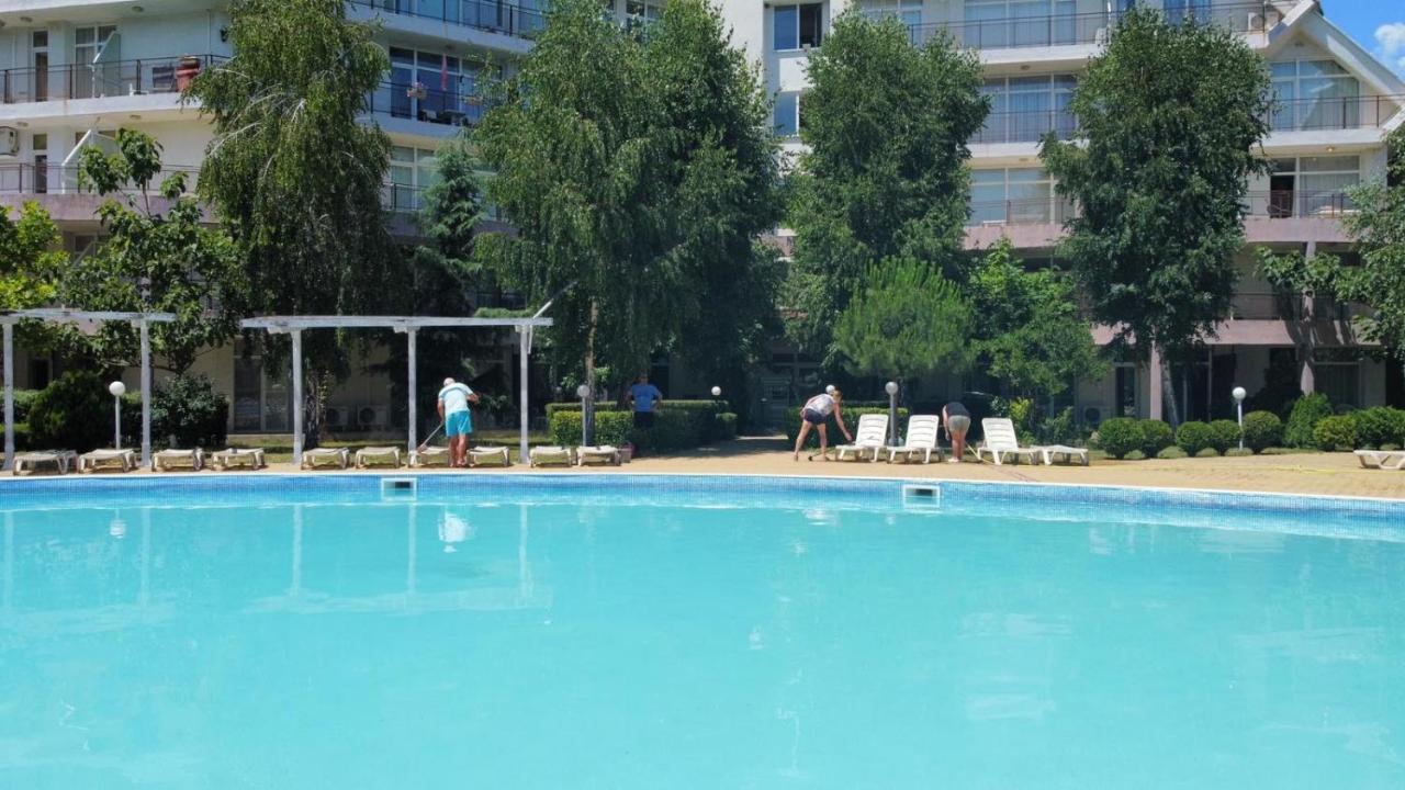 Yves 2 Bed Apart At Sun Village Sunny Beach Not Far Away From The Sea Zewnętrze zdjęcie